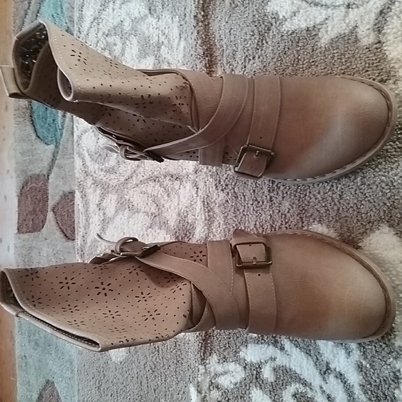 Bucco boots 7 NIB - Picture 4 of 6